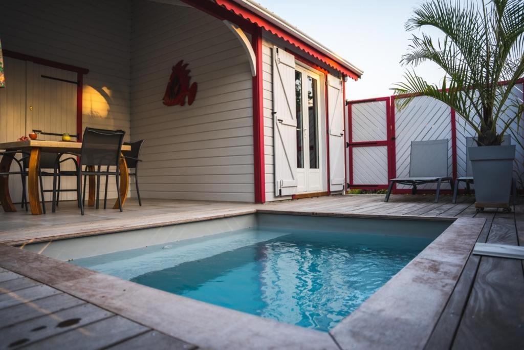 Caraibes Cottage Grenat Piscine Privee 900M De Grande Anse Deshaies Exterior photo
